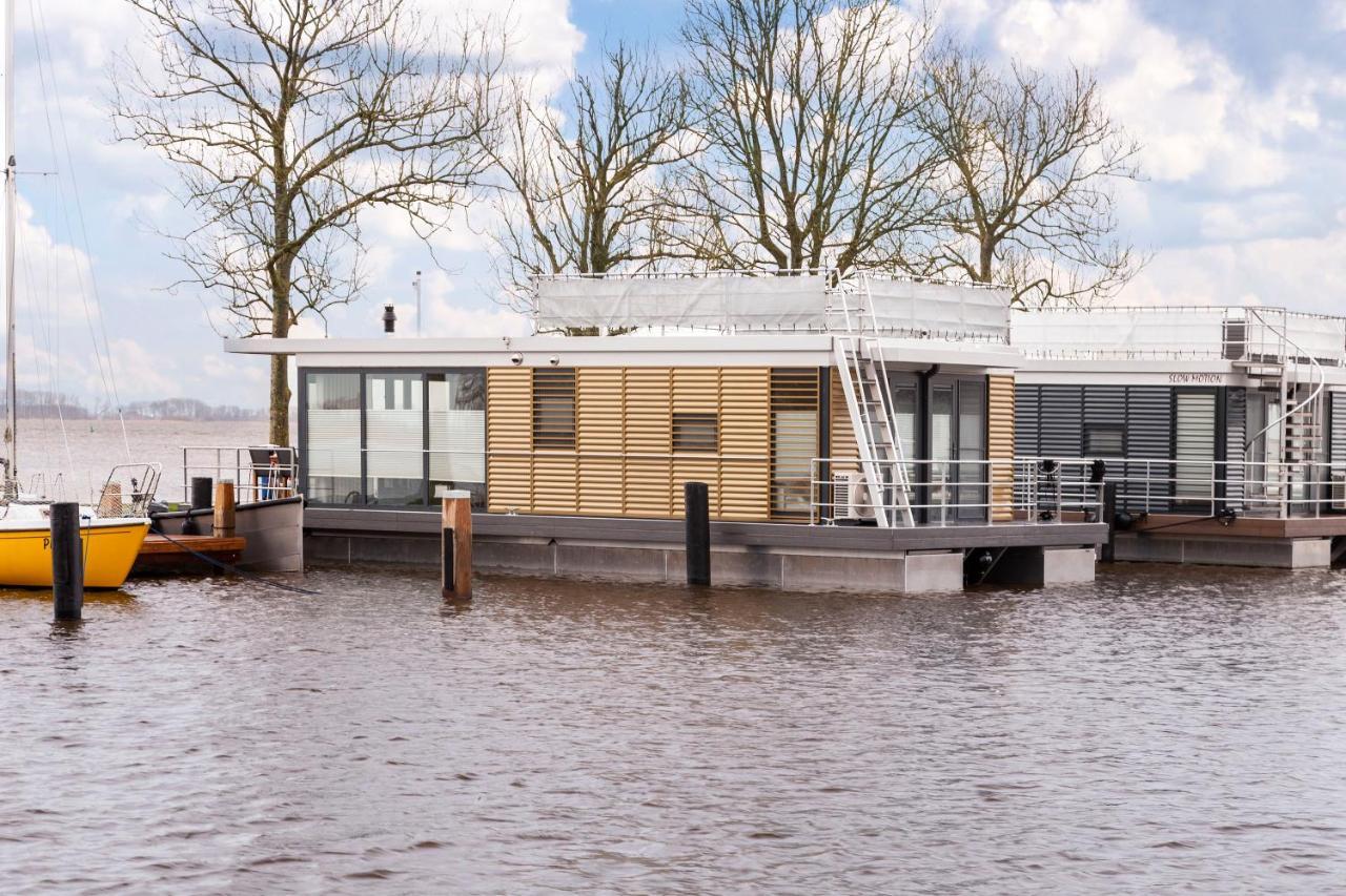 Welcome In - Houseboat 'Elysium' Met Eigen Aanlegsteiger Sneek - Offingawier エクステリア 写真