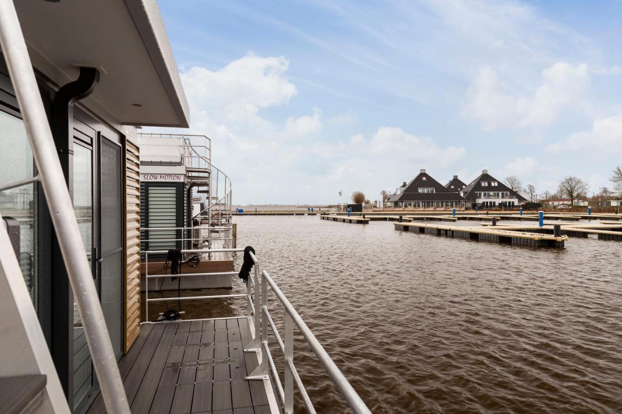 Welcome In - Houseboat 'Elysium' Met Eigen Aanlegsteiger Sneek - Offingawier エクステリア 写真