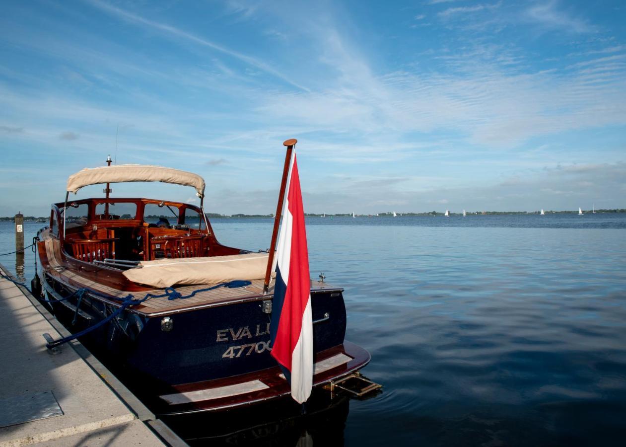 Welcome In - Houseboat 'Elysium' Met Eigen Aanlegsteiger Sneek - Offingawier エクステリア 写真